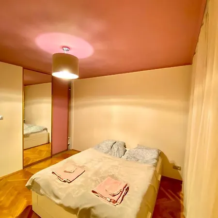 דירה Entire In A Super Location - Cheap Monthly Rate *